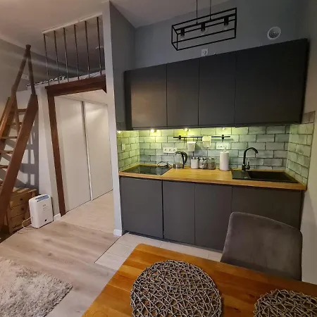 Apartmán Lochowska 12 Na Antresoli *